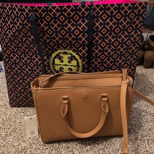 EUC Tory Burch Emerson Small Zip Tote